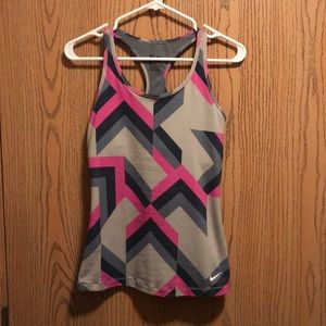 Medium Nike Workout Tank Top